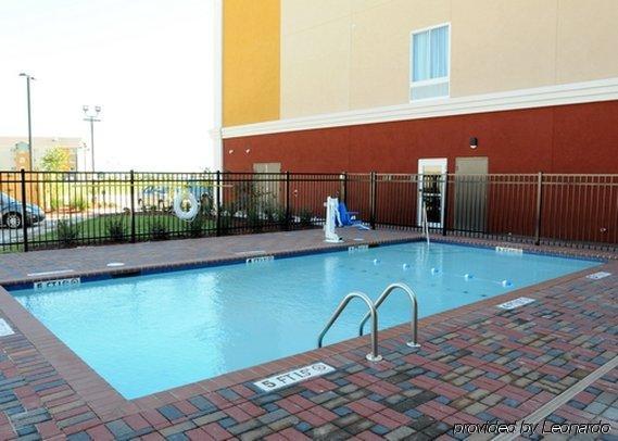 Comfort Suites Near Tanger Outlet Mall Ґонзалес Екстер'єр фото