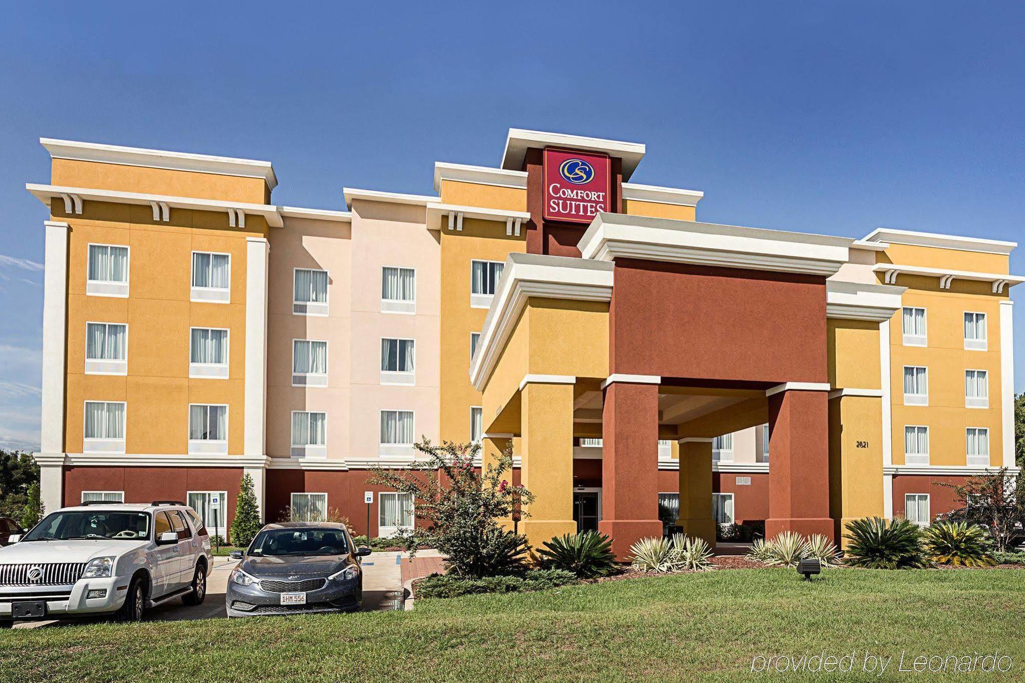 Comfort Suites Near Tanger Outlet Mall Ґонзалес Екстер'єр фото